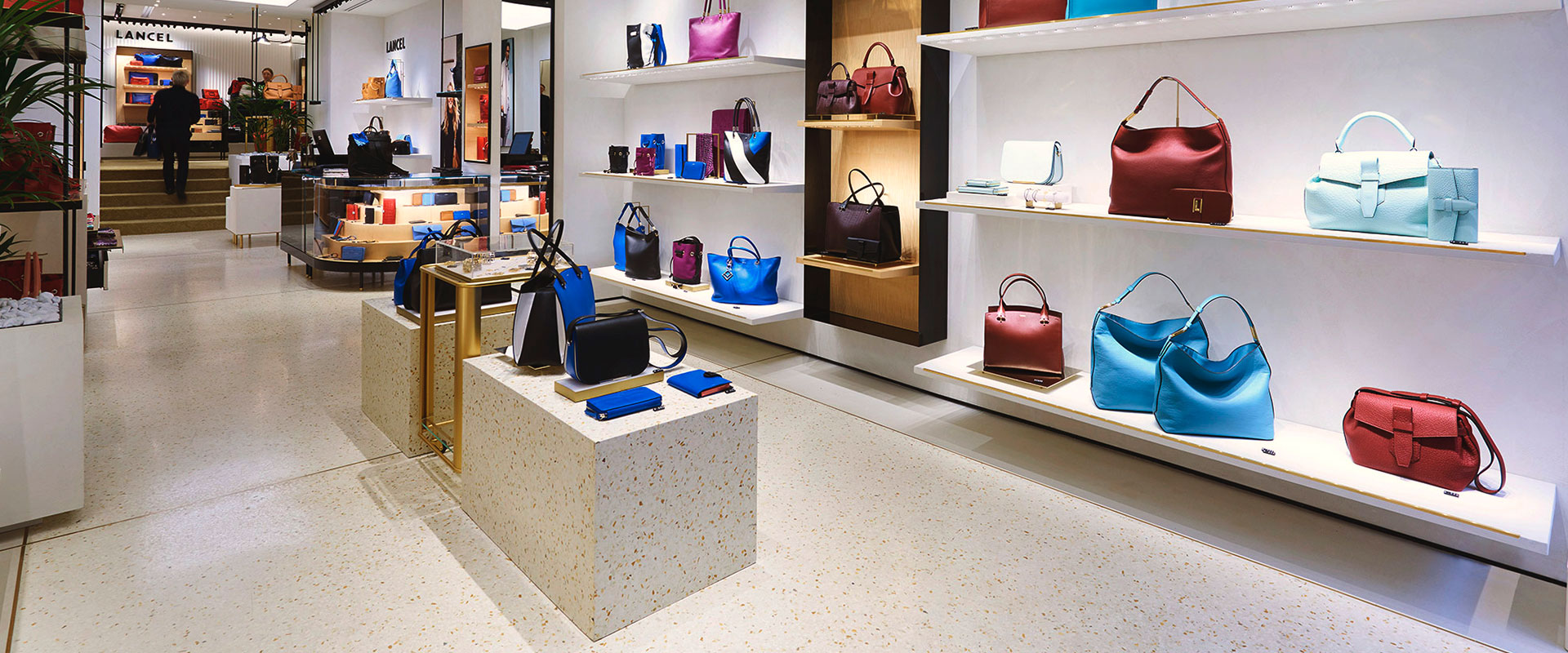 AGGLOTECH-progetto-lancel-store-slider-1 AGGLOTECH-progetto-lancel-store-slider-1